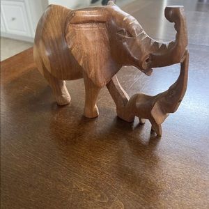 Vntg Single Pcof Hand Carved Wooden Mother & Baby Elephants Trunks Up Of Course!